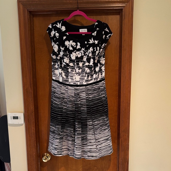 Elle Black and White Floral Midi Dress - Picture 1 of 3